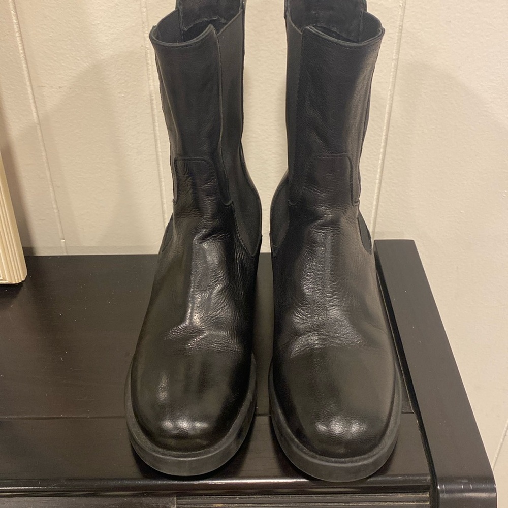 Emanuel’s Cranston Women’s black leather Boots Made in Italyly size 37